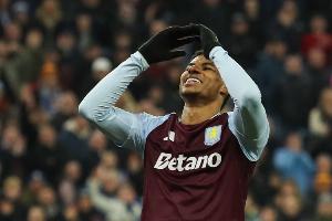 记者：巴萨总监德科仍不想签拉什福德，管理层对引援存在较大分歧