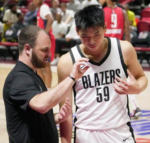 AG体育官方网站-八大竞争对手！崔永熙进篮网上位超难，需打持久战